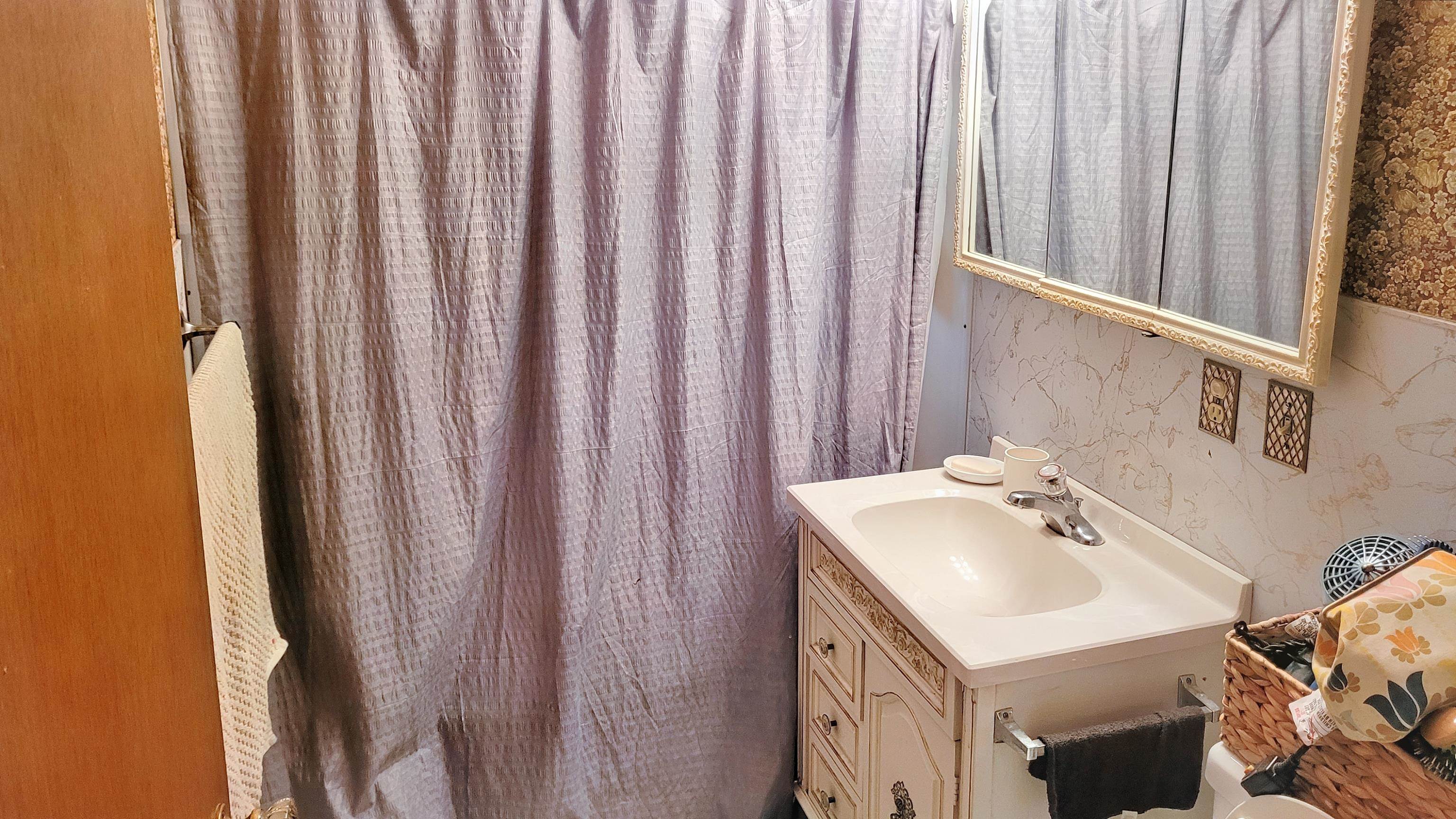 4 Lamson Avenue Springfield, VT 05156 - Photo 6 of 11