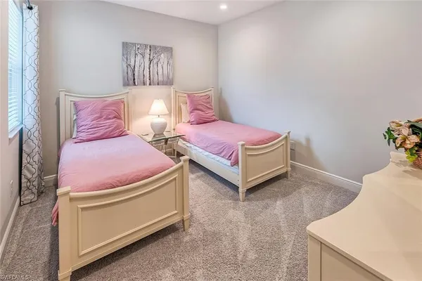 $5,000 | 6954 Avalon Circle, Unit 707, Naples, FL 34112