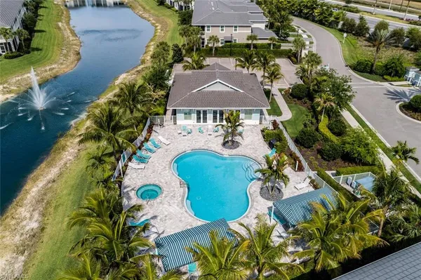 $5,000 | 6954 Avalon Circle, Unit 707, Naples, FL 34112