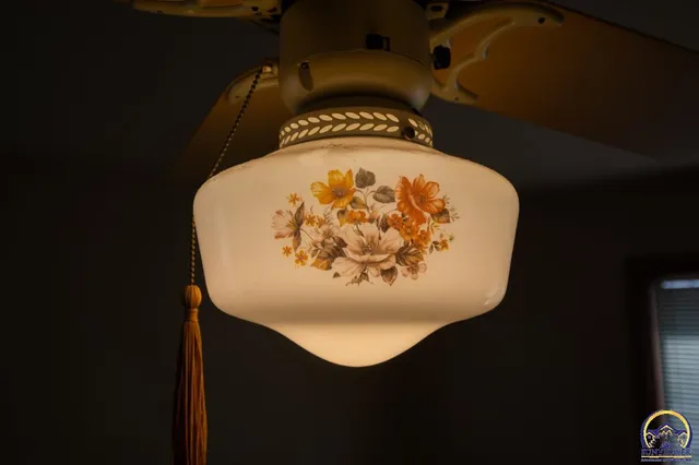 $200,000 | 2865 Southwest MacVicar Avenue, Topeka, KS 66611