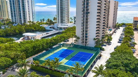 $560,000 | 4200 North Ocean Drive, Unit 11404, Singer Island, FL 33404