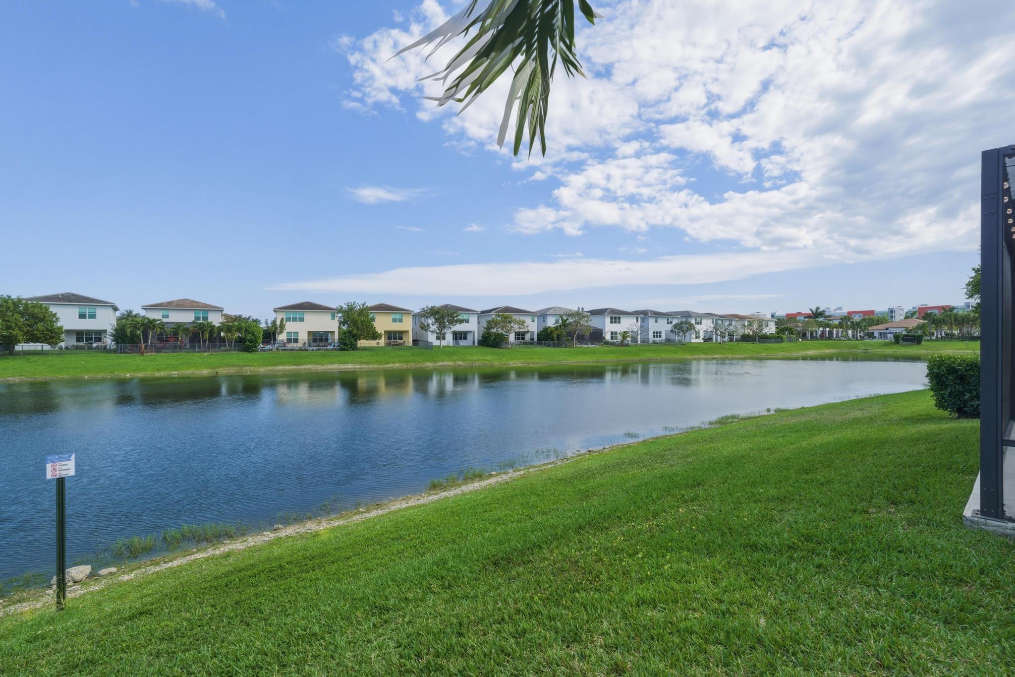 4122 Rosa Drive Deerfield Beach, FL 33064 - Photo 39 of 55 812139b8-ba65-4d3b-a9b6-0858f8f9bcfc