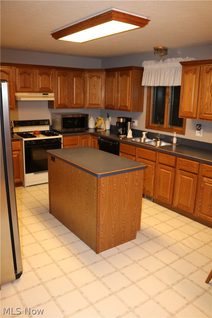 49477 Garfield Road Oberlin, OH 44074 - Photo 2 of 12 Gallery Image 2