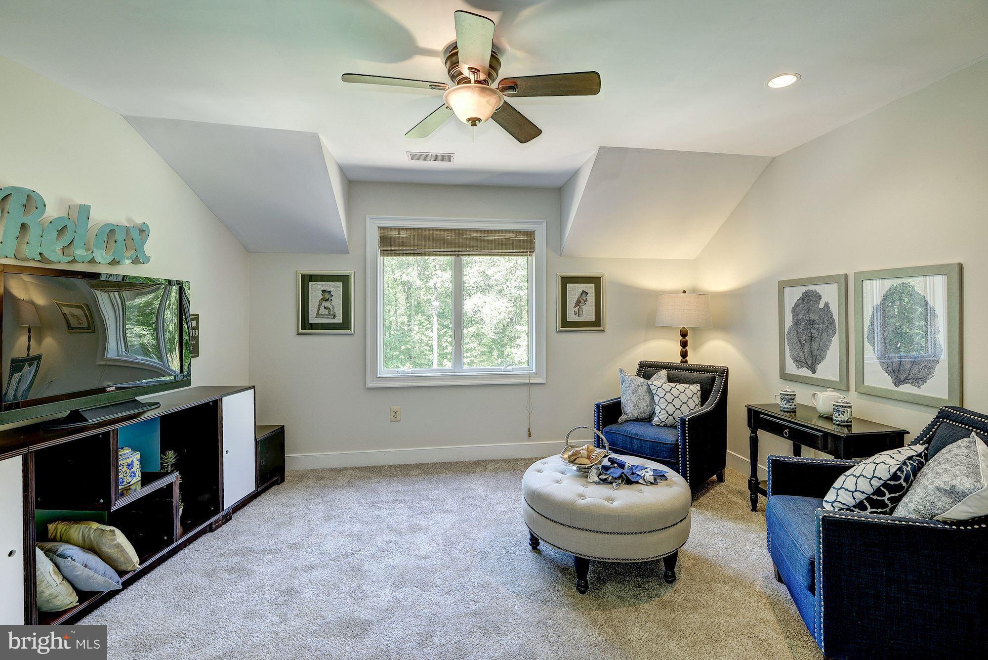 902 Chinquapin Road McLean, VA 22102 - Photo 17 of 30 Bedroom