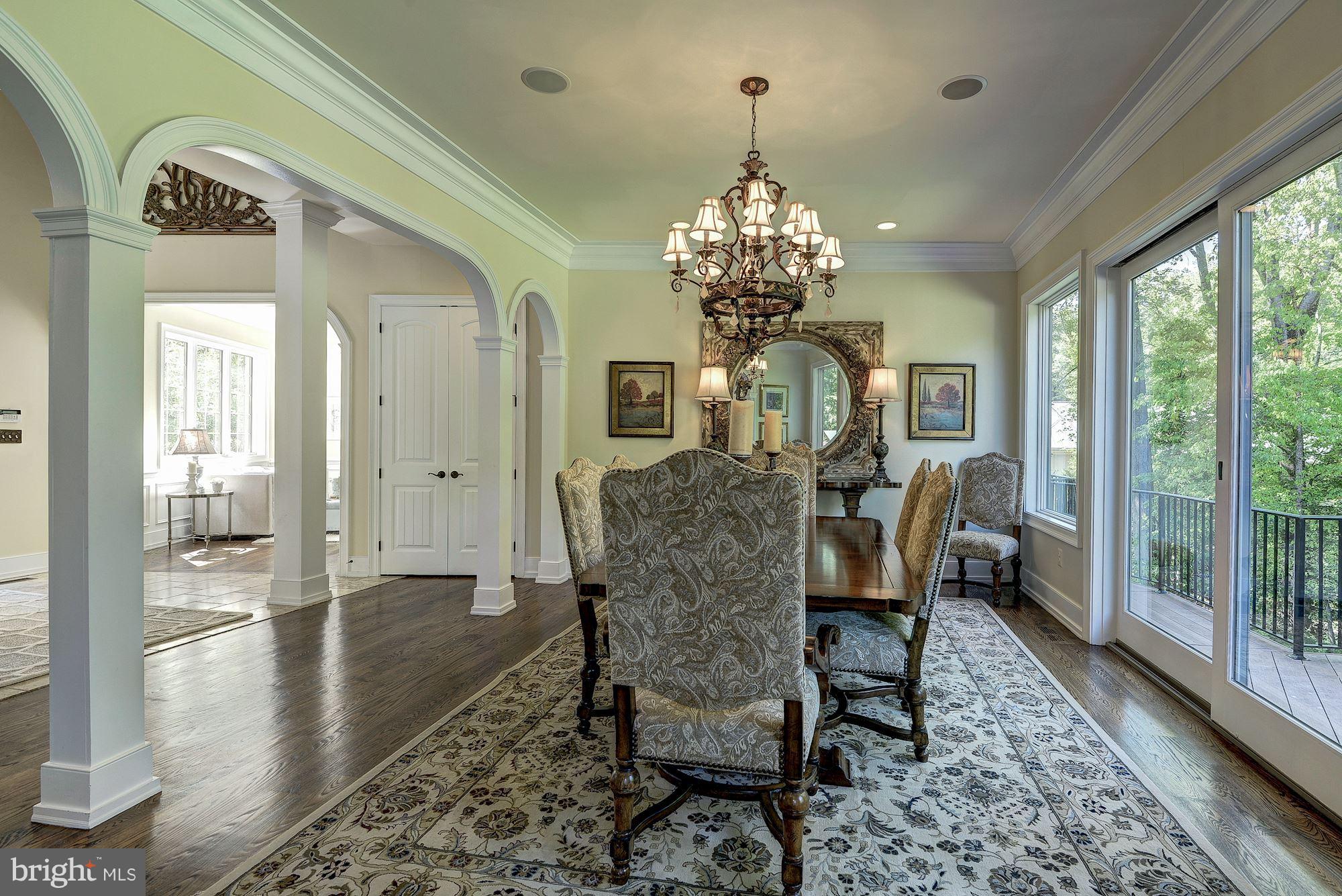 902 Chinquapin Road McLean, VA 22102 - Photo 4 of 30 Dining Room