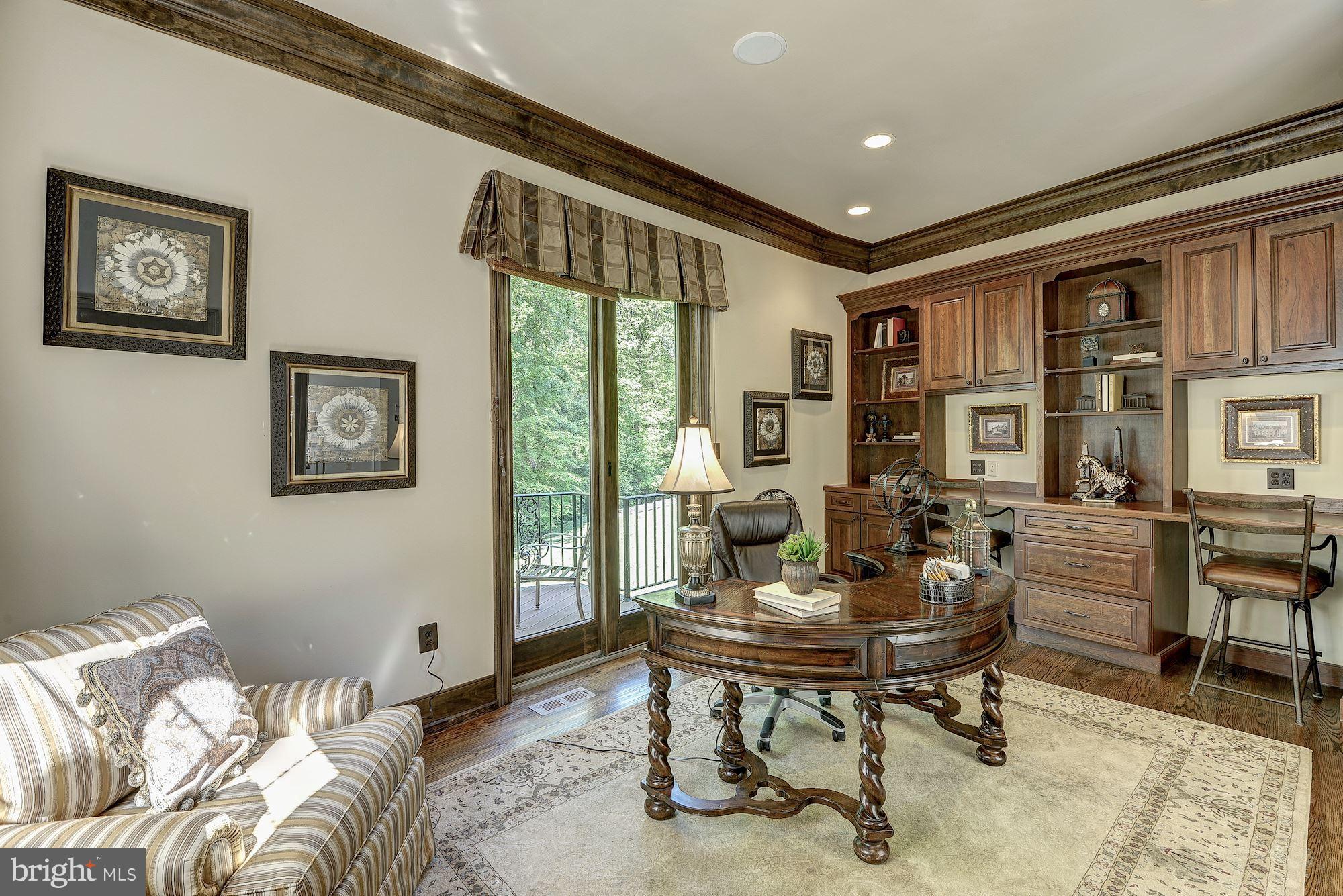 902 Chinquapin Road McLean, VA 22102 - Photo 5 of 30 Library / Office with French doors to rear Deck