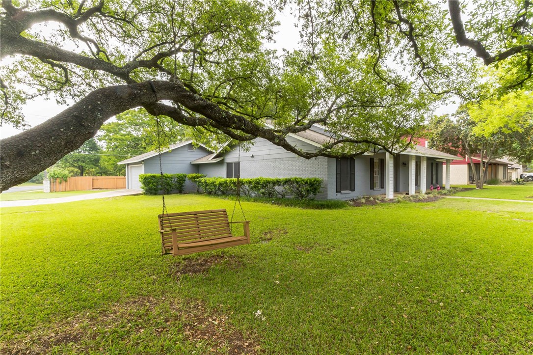 11911 Brookwood Road Austin, TX 78750 - Photo 1 of 30