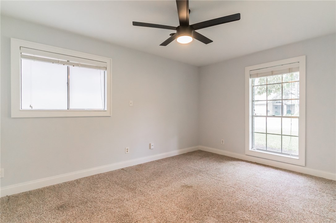 11911 Brookwood Road Austin, TX 78750 - Photo 13 of 30