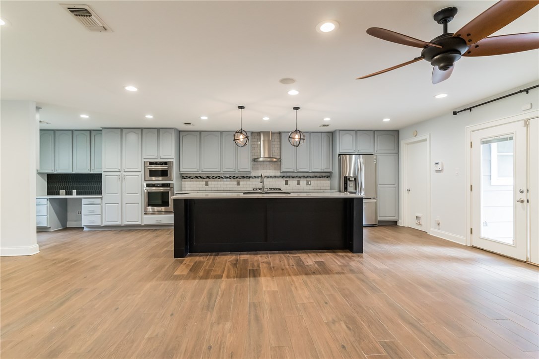 11911 Brookwood Road Austin, TX 78750 - Photo 5 of 30