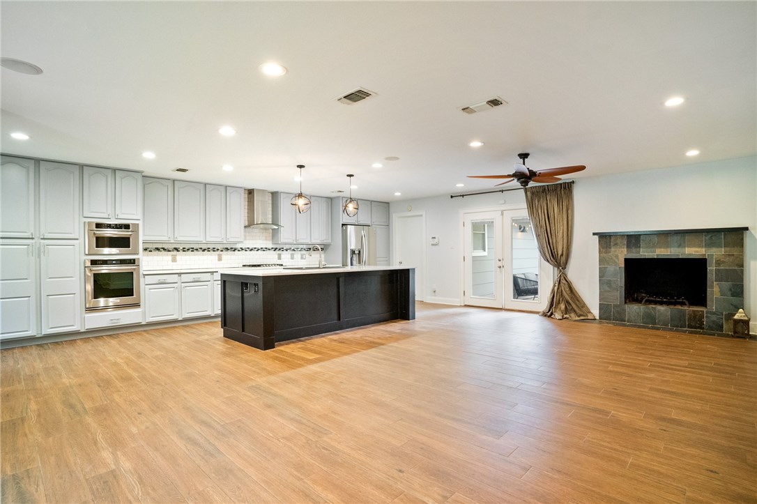 11911 Brookwood Road Austin, TX 78750 - Photo 7 of 30