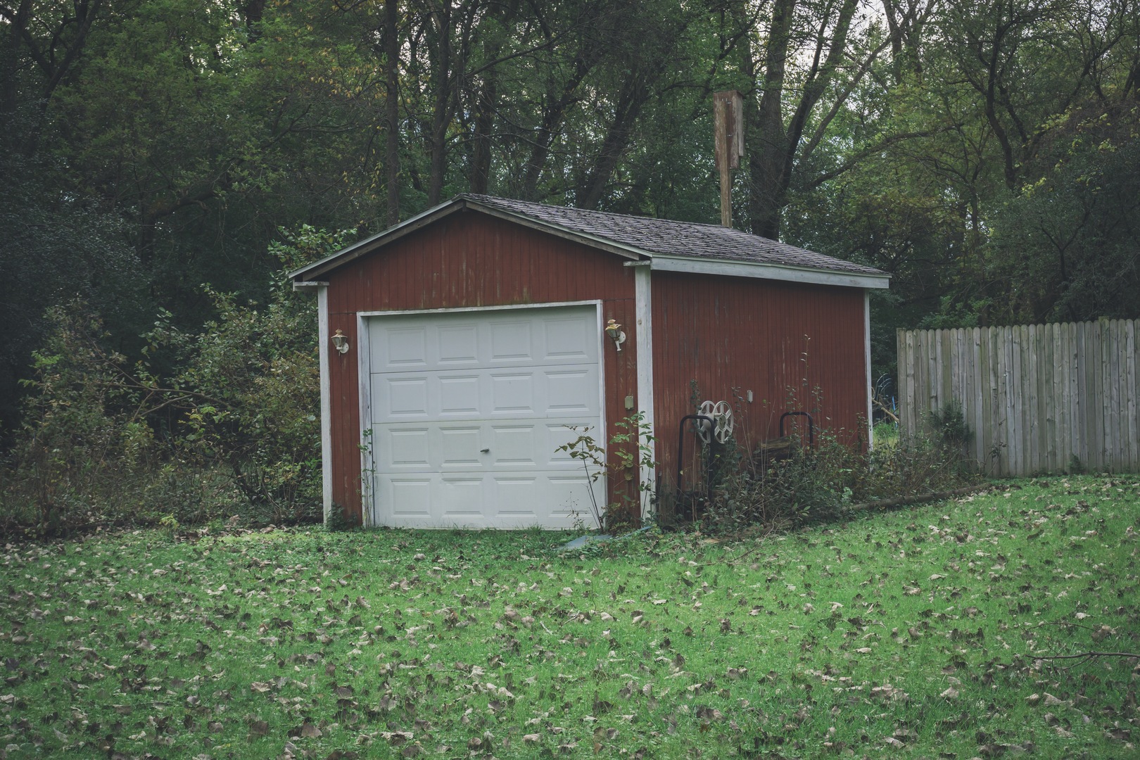 28939 May Street Spring Grove, IL 60081 - Photo 27 of 28 a backyard of a house with lots of green space