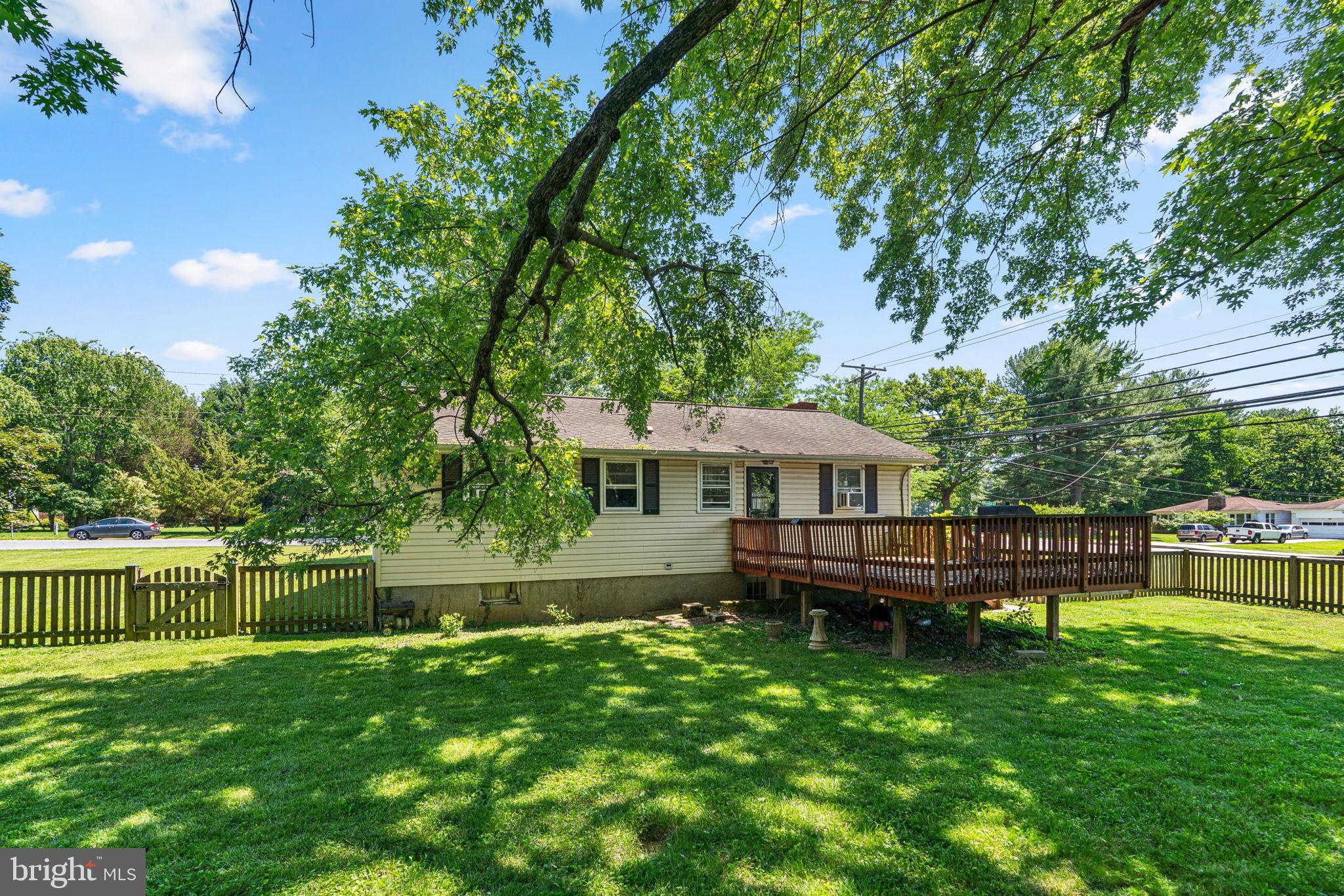 9264 Marydell Road Ellicott City, MD 21042 - Photo 6 of 12