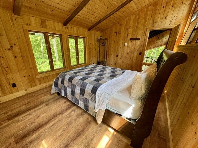 7756 Gulick Road Naples, NY 14512 - Photo 27 of 31 Second bedroom with queen sized bed