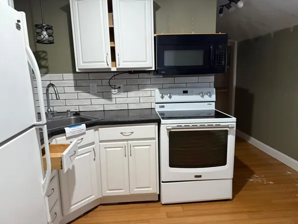 $139,000 | 300 Arnold Street, West Concord, MN 55985