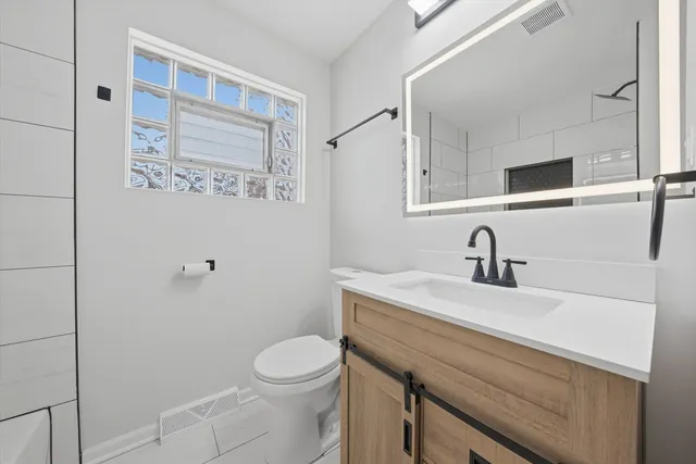 $230,000 | 14223 University Avenue, Dolton, IL 60419