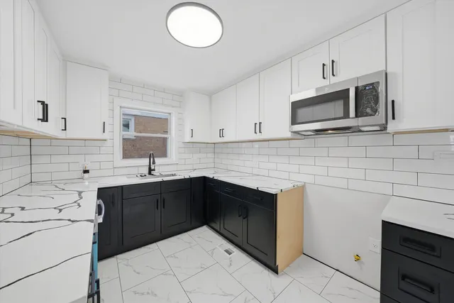 $230,000 | 14223 University Avenue, Dolton, IL 60419