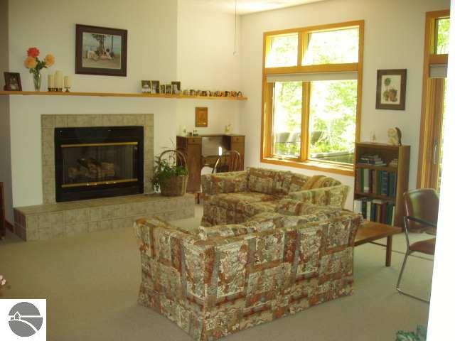 6536 Mission Ridge Traverse City, MI 49686 - Photo 9 of 13 1694142-8.JPG
