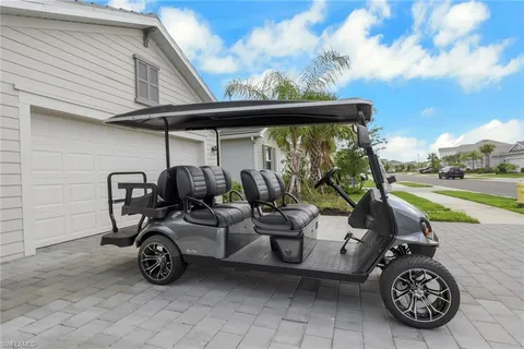 $575,000 | 2257 Avocado Lane, Naples, FL 34120