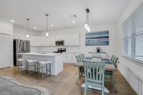 $575,000 | 2257 Avocado Lane, Naples, FL 34120