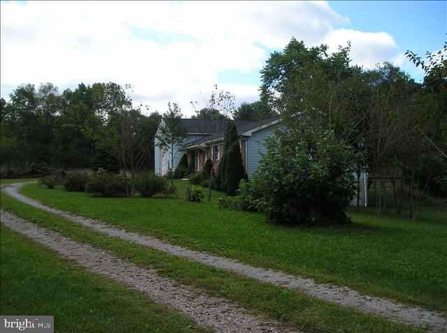 393 Gates Road Hershey, PA 17033 - Photo 3 of 3 Gallery Image 3