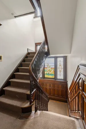 $3,500 | 6 Bonn Place, Unit 2, Weehawken, NJ 07086