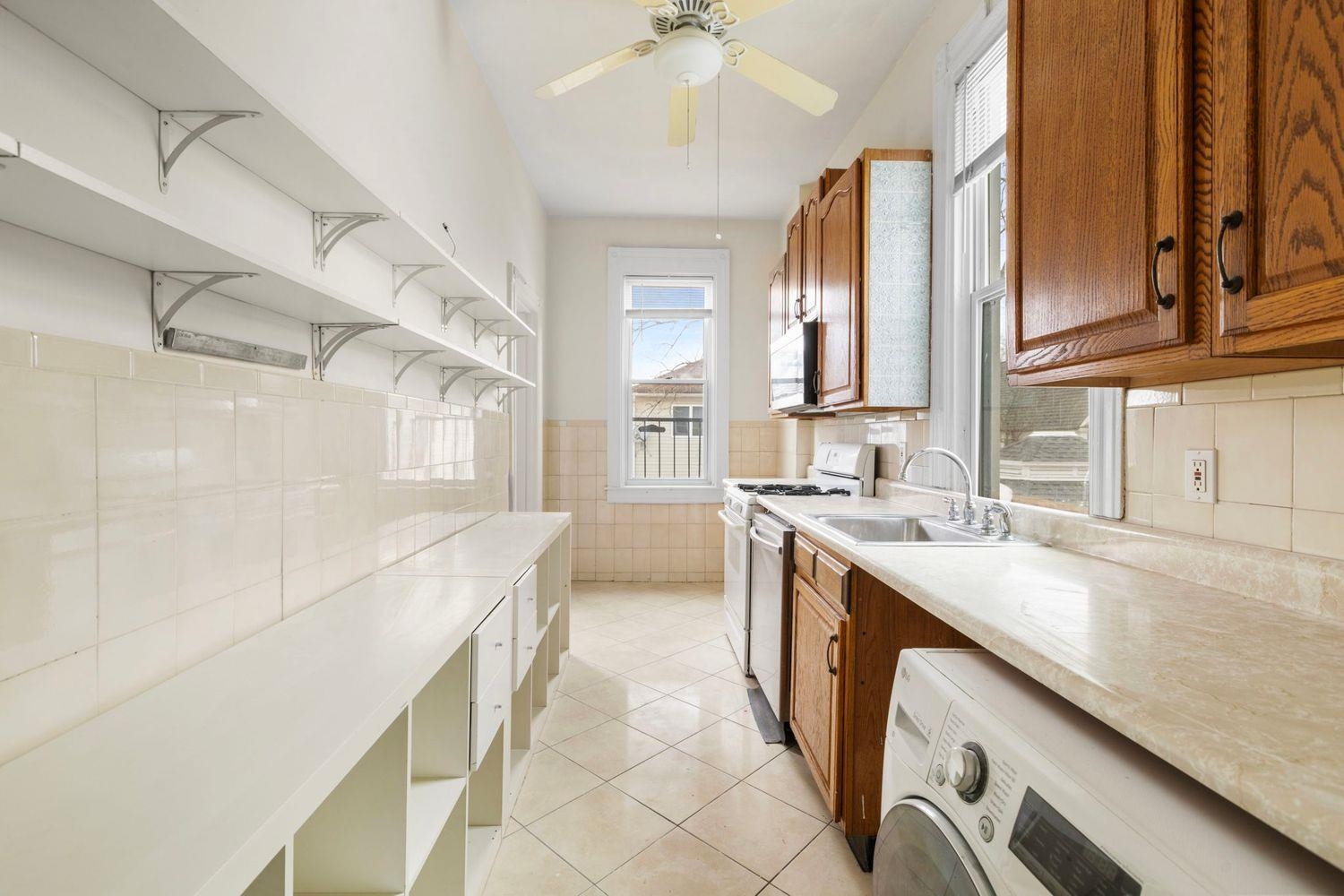 6 Bonn Place, Unit 2 Weehawken, NJ 07086 - Photo 7 of 23