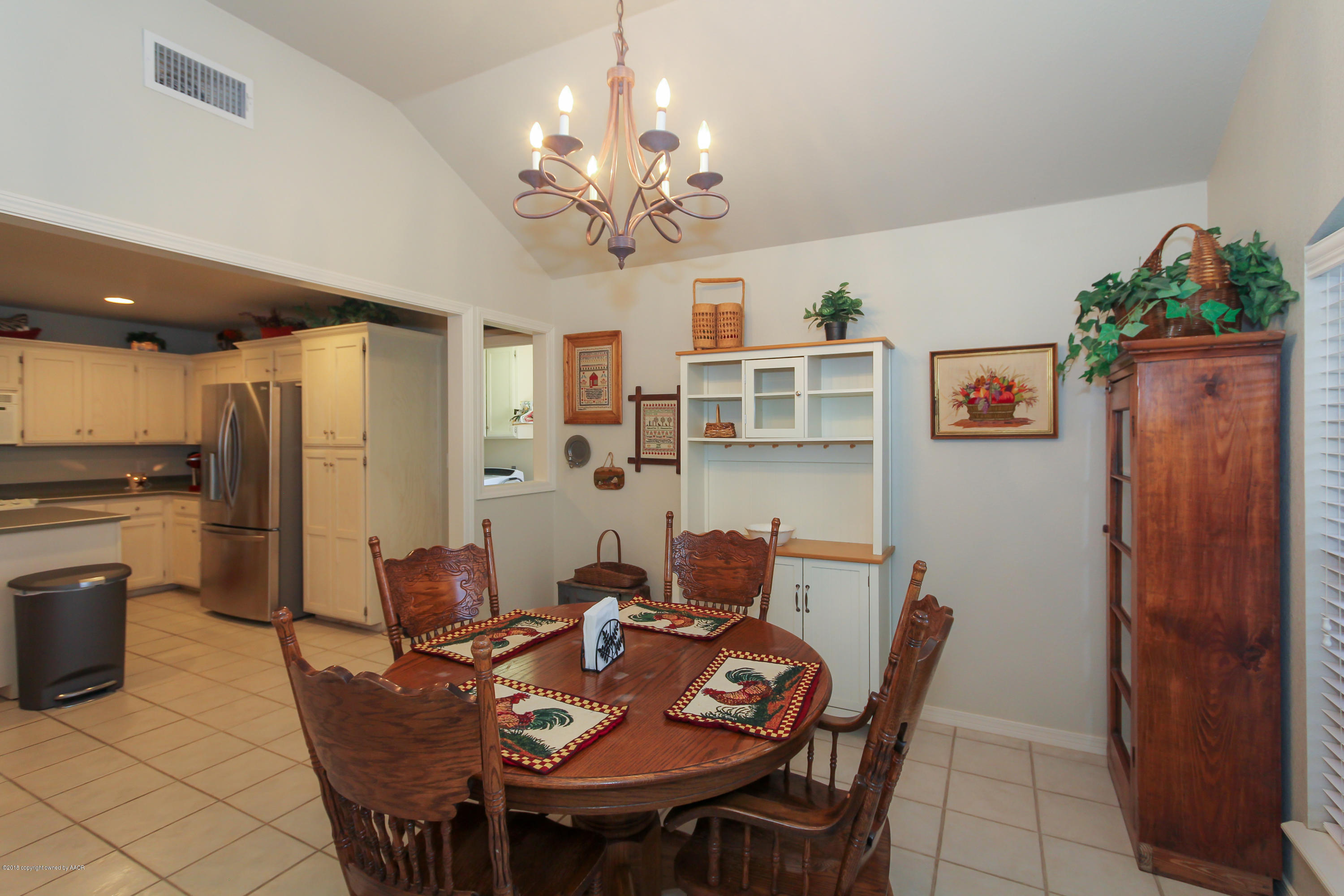 6918 Thunder Road Amarillo, TX 79119 - Photo 17 of 37 DINING ROOM VIEW 2