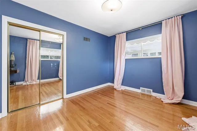 $575,000 | 5904 Crane Circle, St. Louis, MO 63109