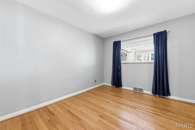 $575,000 | 5904 Crane Circle, St. Louis, MO 63109