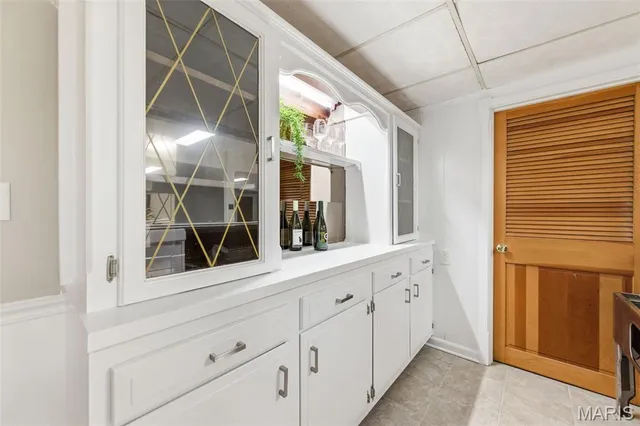 $575,000 | 5904 Crane Circle, St. Louis, MO 63109