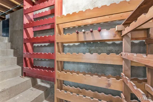 $575,000 | 5904 Crane Circle, St. Louis, MO 63109