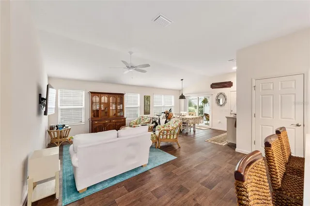 $314,900 | 972 Greg Terrace, The Villages, FL 32163