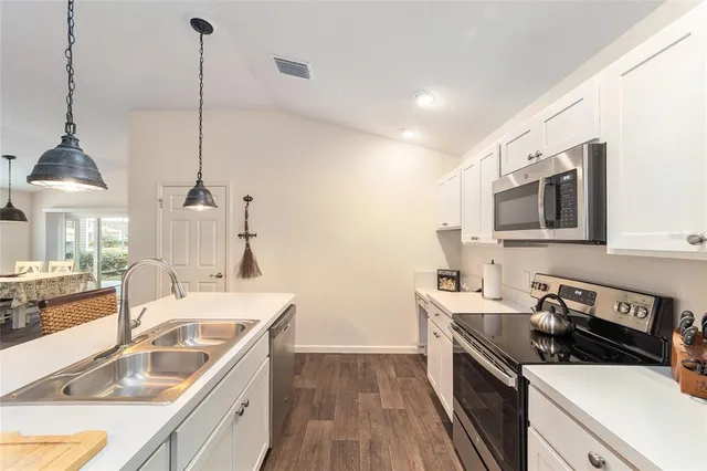 $314,900 | 972 Greg Terrace, The Villages, FL 32163