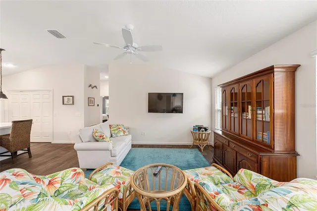 $314,900 | 972 Greg Terrace, The Villages, FL 32163