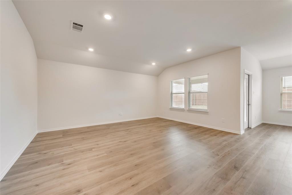 1131 Elijah Way Dallas, TX 75253 - Photo 6 of 18