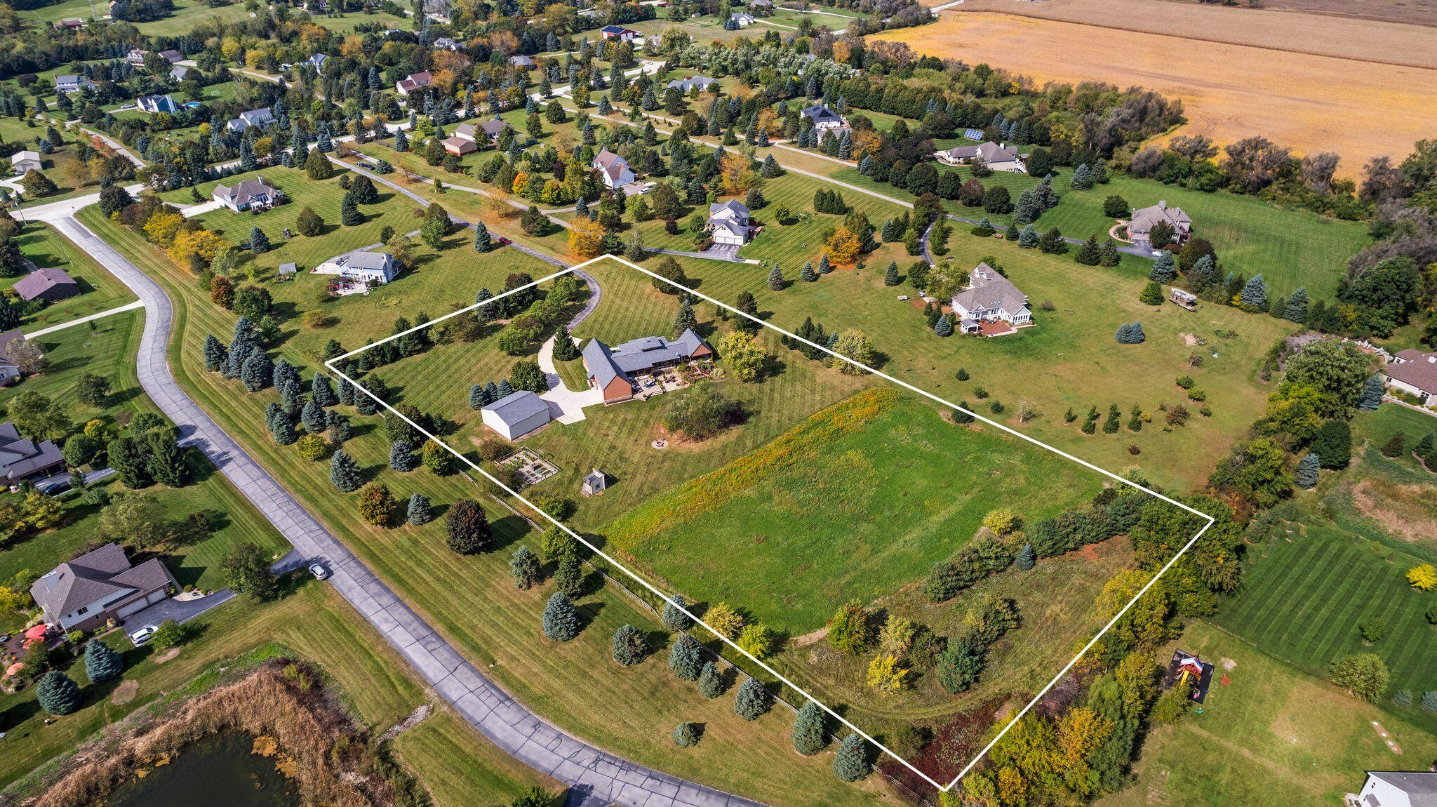 7273 Dell Road Saline, MI 48176 - Photo 5 of 93 border 2