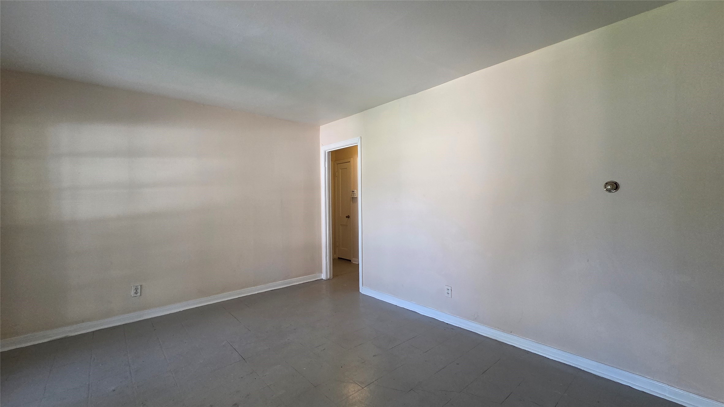 8510 Cowart Street Houston, TX 77029 - Photo 3 of 12 a view of an empty room