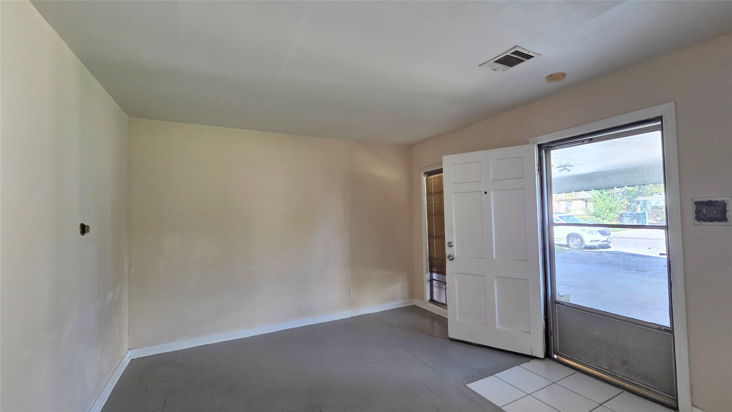 8510 Cowart Street Houston, TX 77029 - Photo 5 of 12 a view of empty room