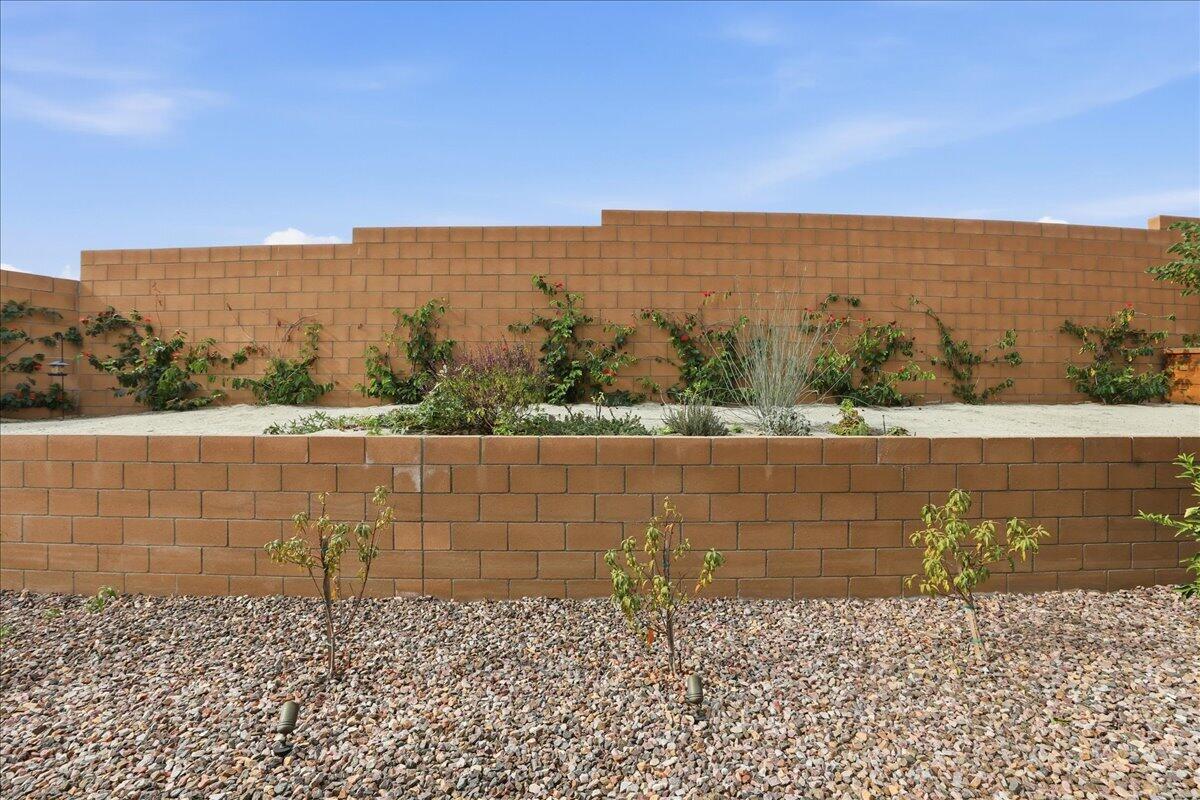 73721 Raphael Drive Palm Desert, CA 92211 - Photo 41 of 54 a view of lake