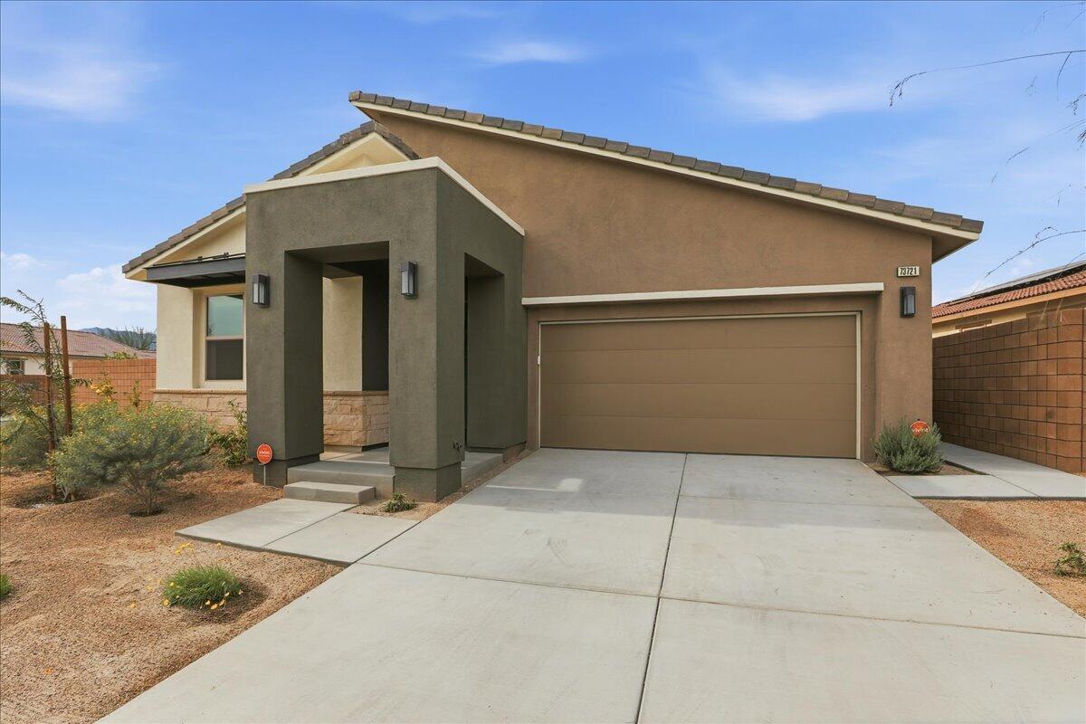 73721 Raphael Drive Palm Desert, CA 92211 - Photo 5 of 54 03-Front