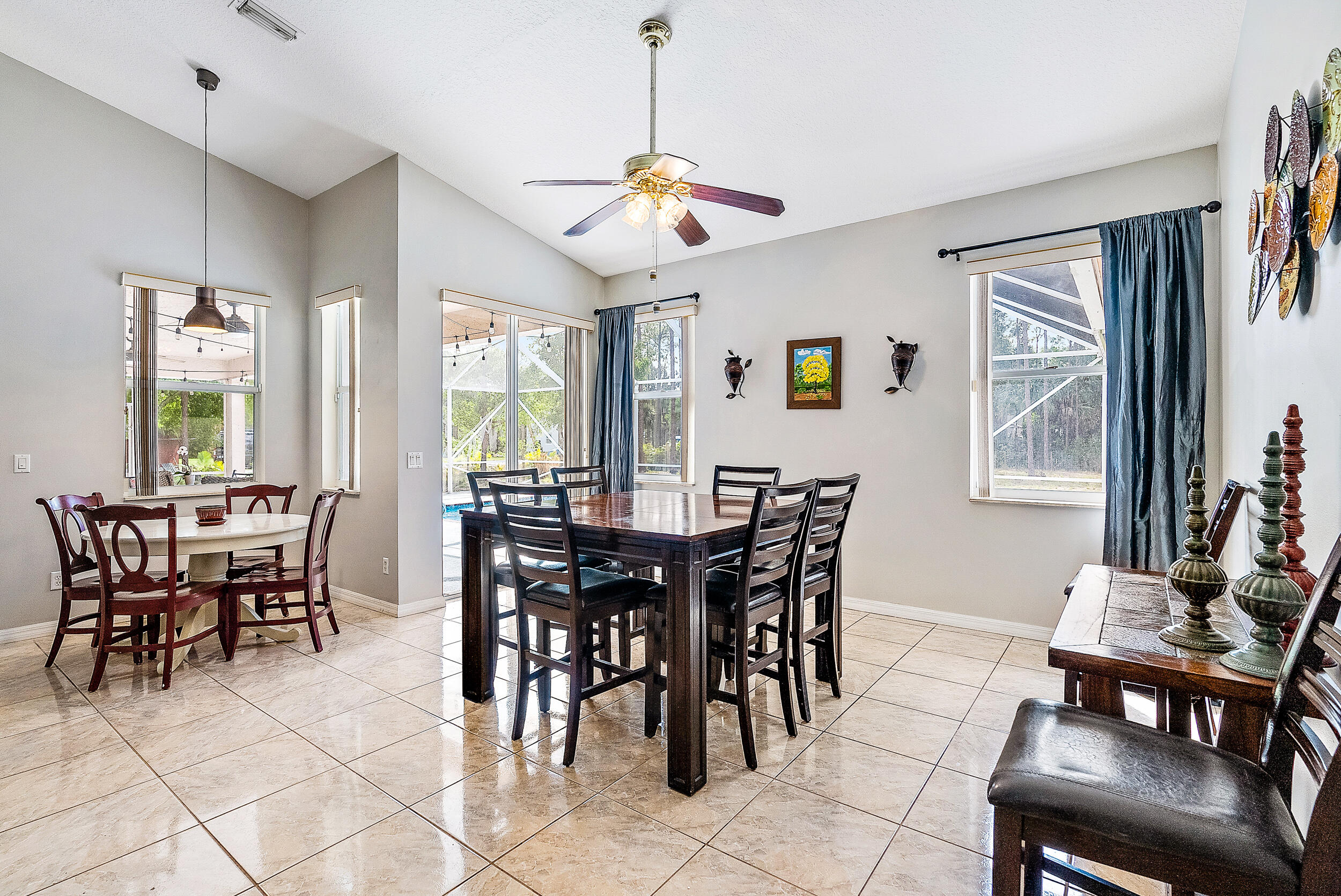 10736 157th Street North Jupiter, FL 33478 - Photo 11 of 42 Breakfast area