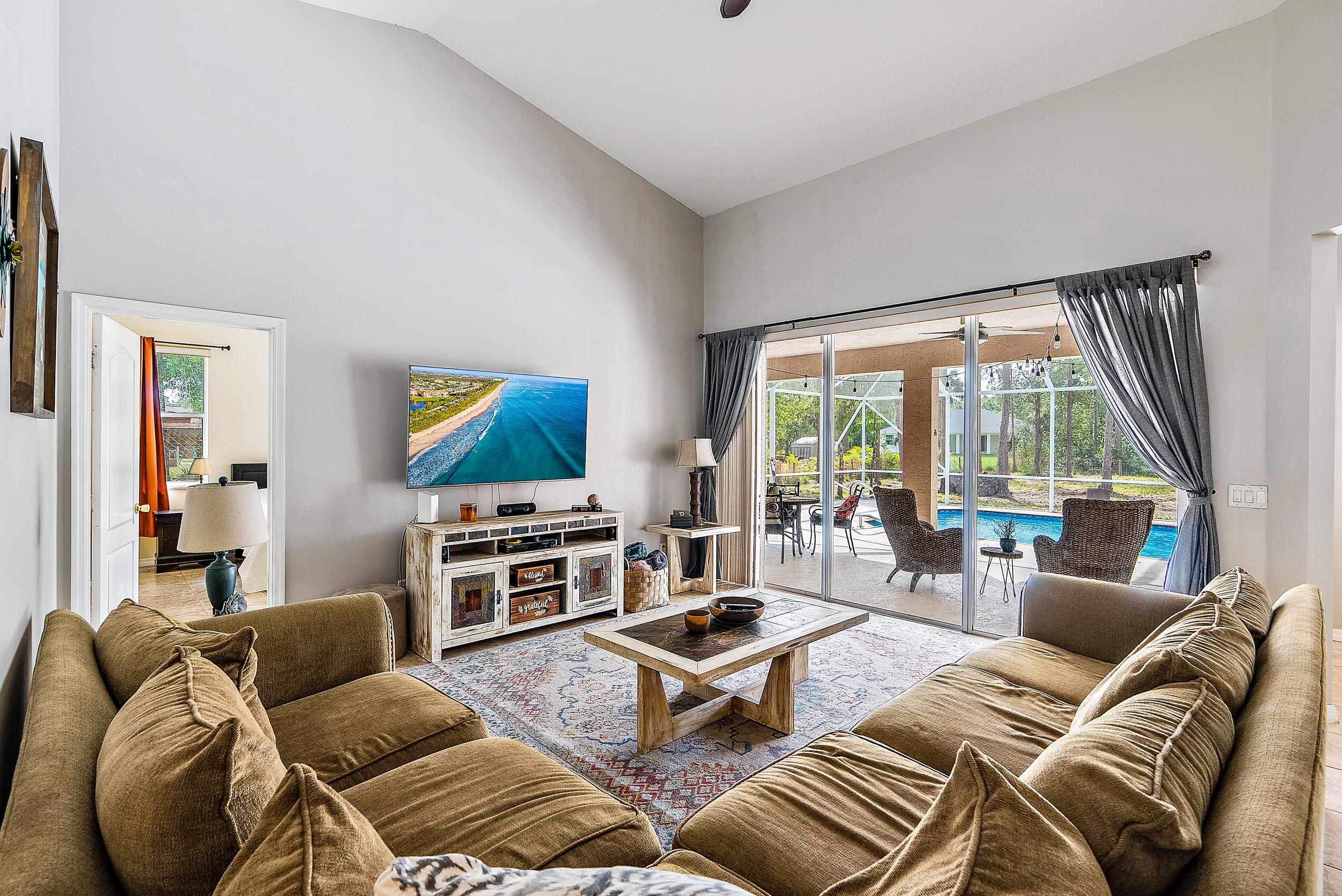 10736 157th Street North Jupiter, FL 33478 - Photo 5 of 42 Family Room