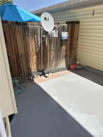 a view of a storage & utility room