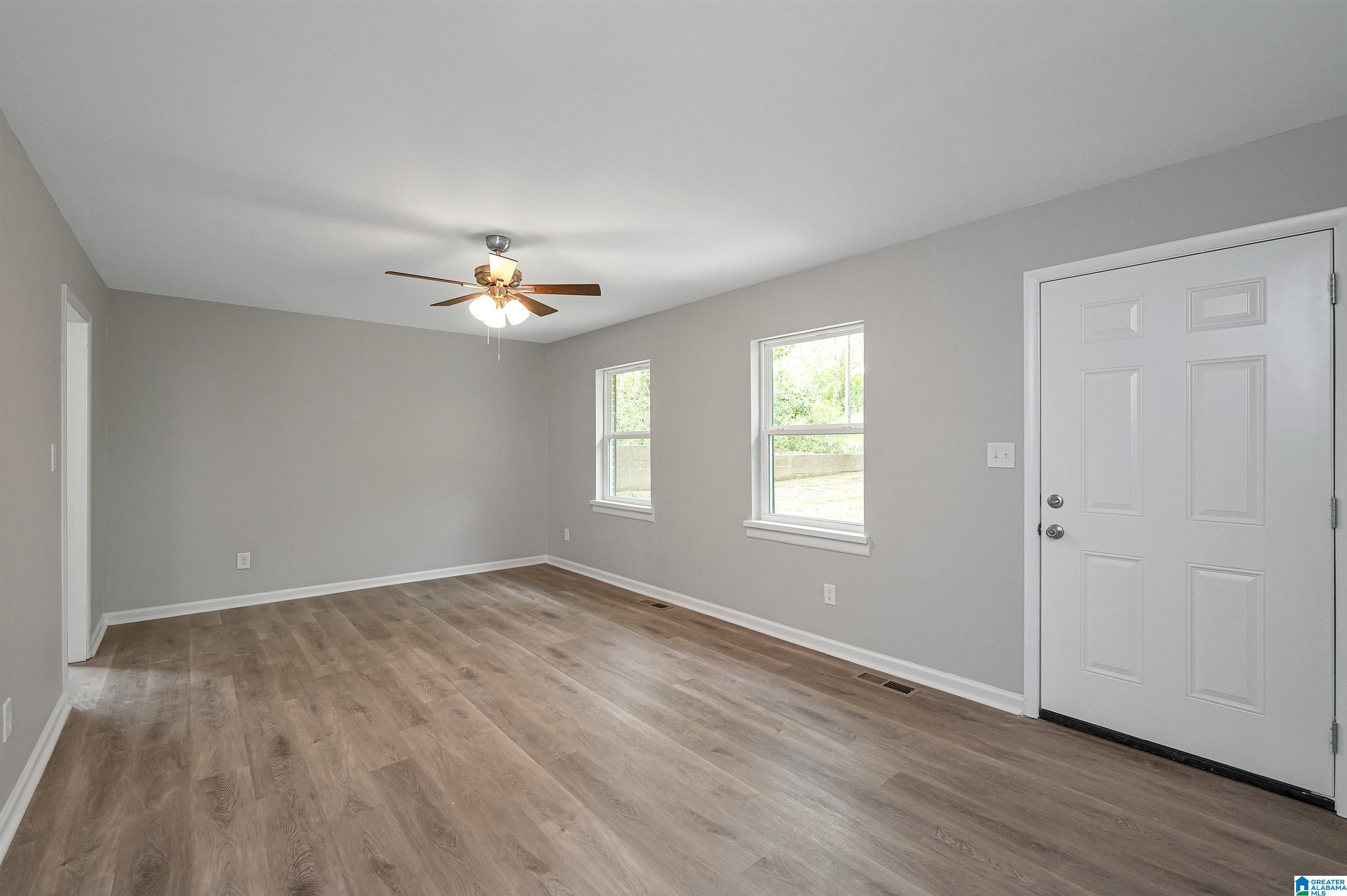 613 3rd Avenue Pleasant Grove, AL 35127 - Photo 3 of 24
