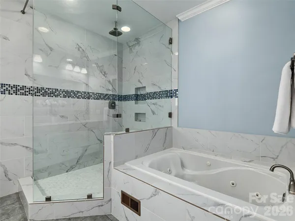 $1,195,000 | 21 Dianthus Drive, Asheville, NC 28803