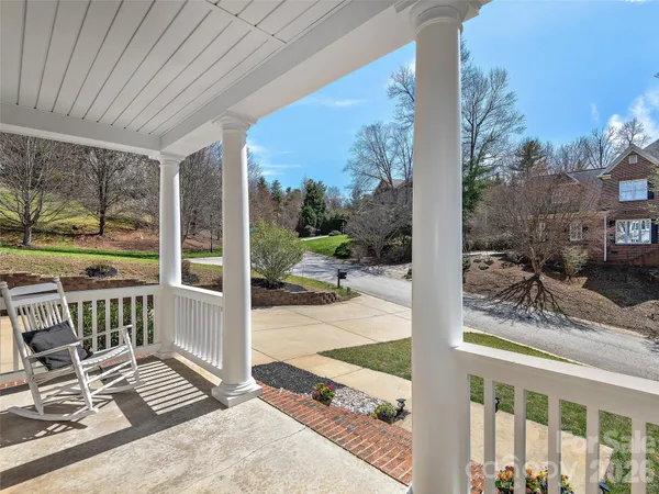 $1,195,000 | 21 Dianthus Drive, Asheville, NC 28803
