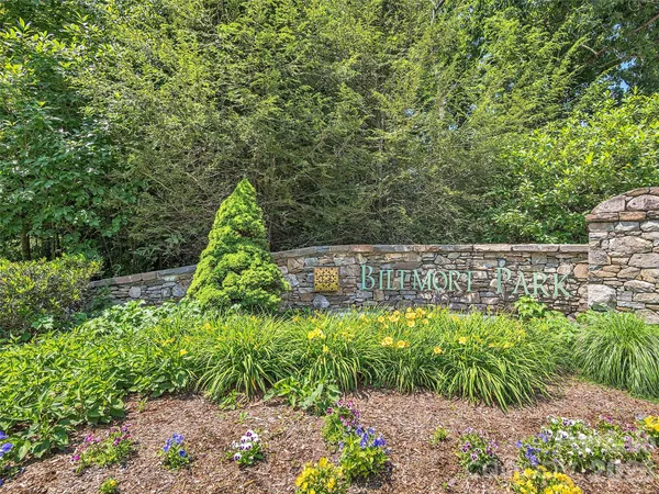 $1,195,000 | 21 Dianthus Drive, Asheville, NC 28803