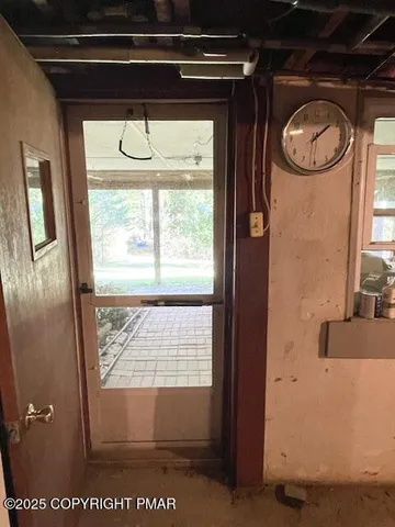 $725,000 | 12 Pine Beach Road, Lakeville, PA 18438