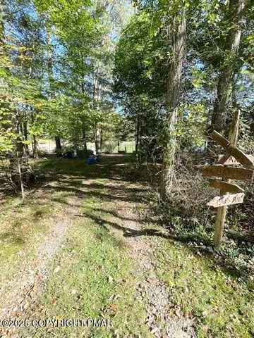 $725,000 | 12 Pine Beach Road, Lakeville, PA 18438