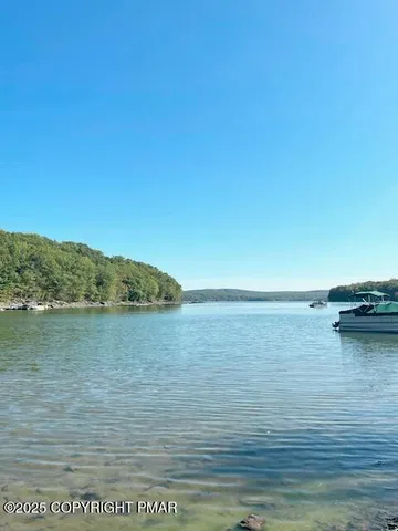 $725,000 | 12 Pine Beach Road, Lakeville, PA 18438